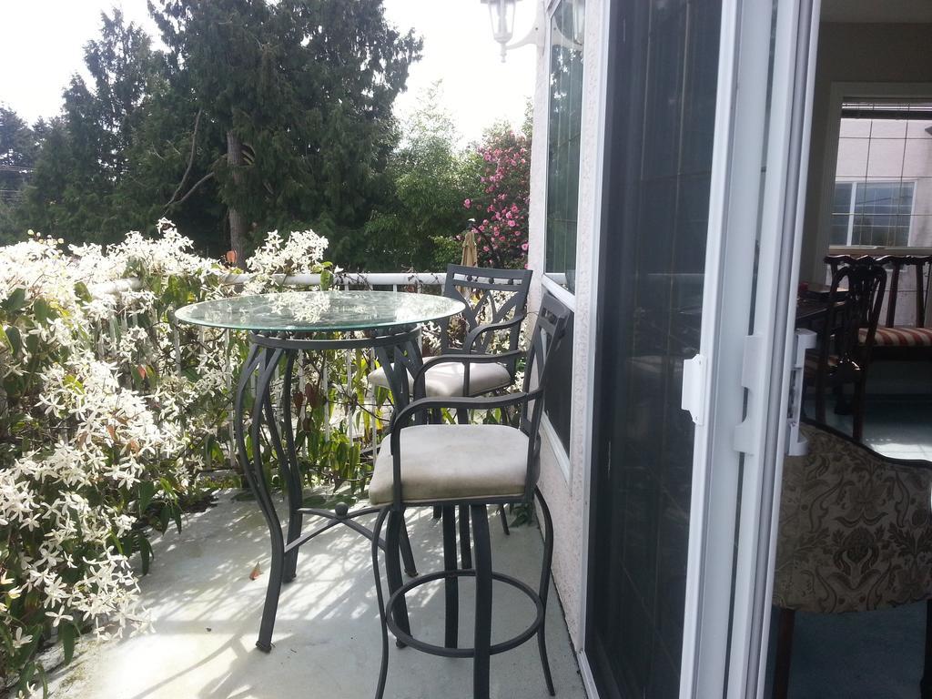 By The Sea Bnb, Sidney Victoria Bc المظهر الخارجي الصورة