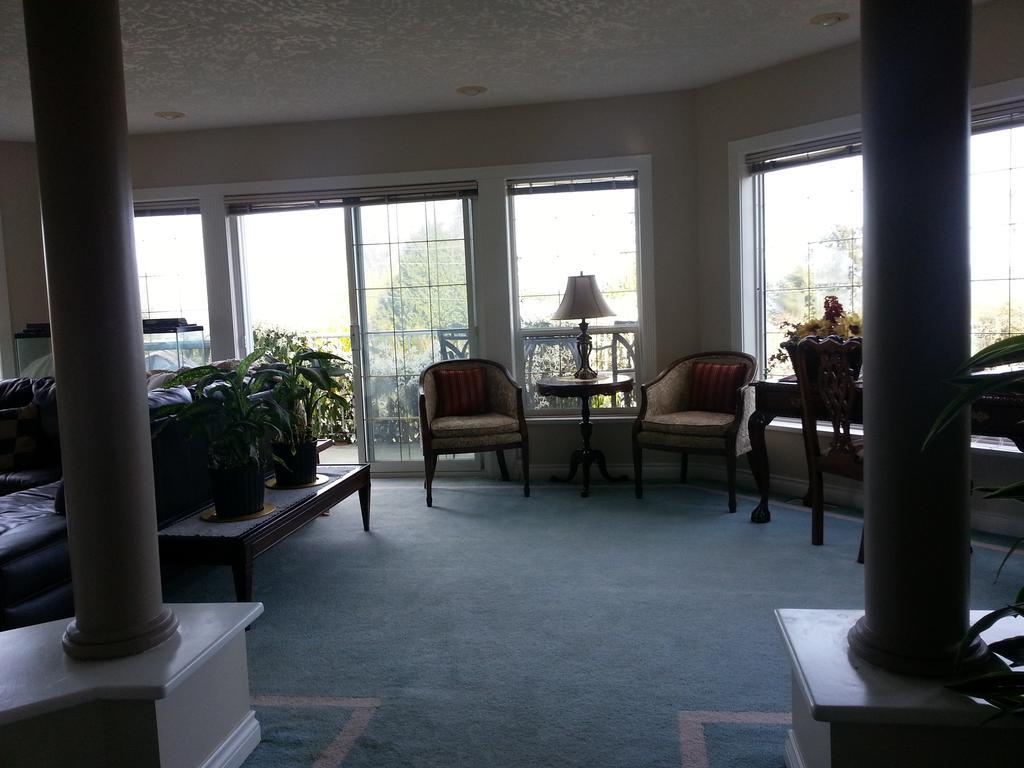 By The Sea Bnb, Sidney Victoria Bc المظهر الخارجي الصورة