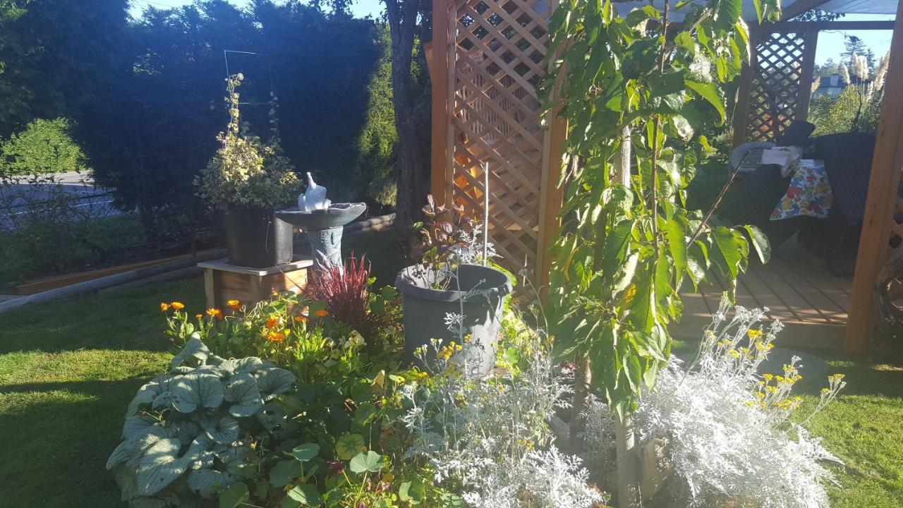 By The Sea Bnb, Sidney Victoria Bc المظهر الخارجي الصورة