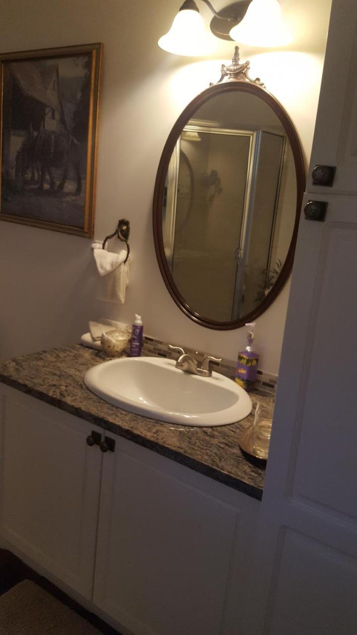 By The Sea Bnb, Sidney Victoria Bc المظهر الخارجي الصورة